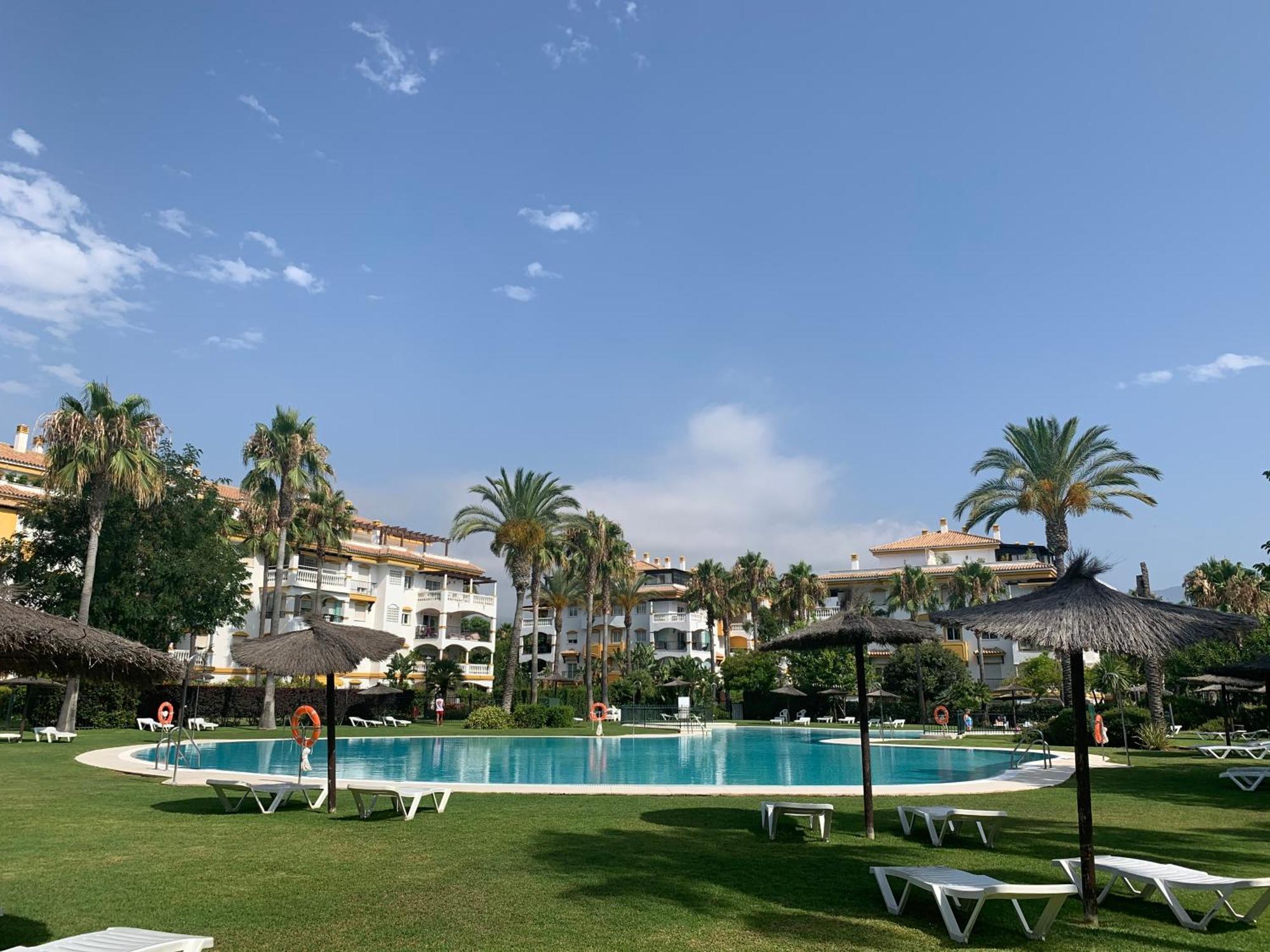 Dama De Noche Marbella